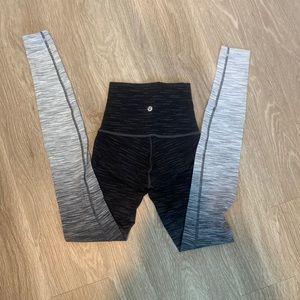 Lululemon black to white ombré wunderunder